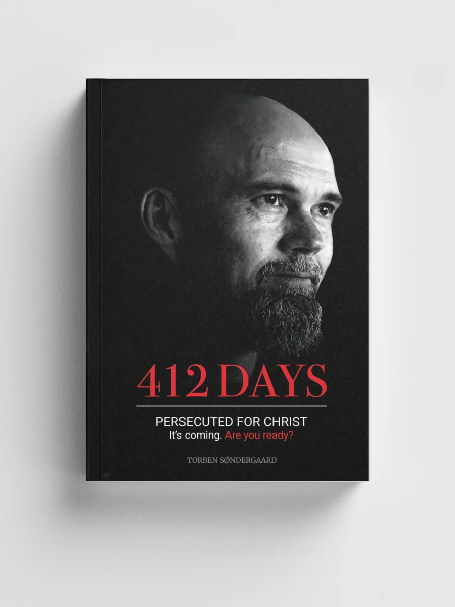 412 Days book cover (EN)